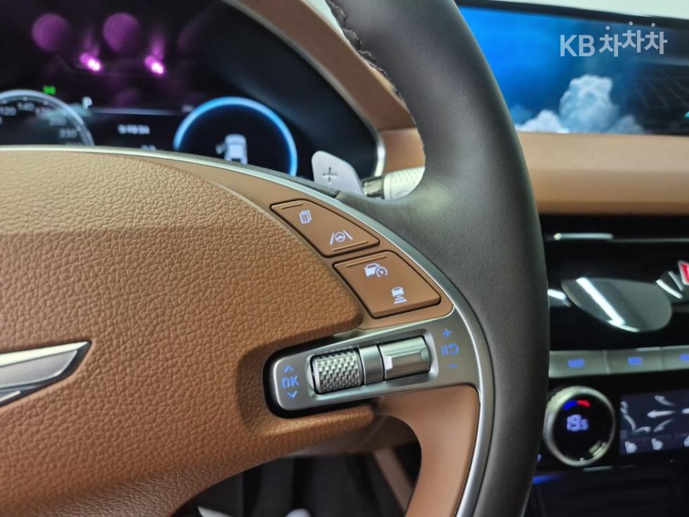 Genesis G80 — miniaturë 15