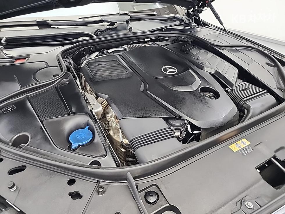 2018 Mercedes-Benz S photo