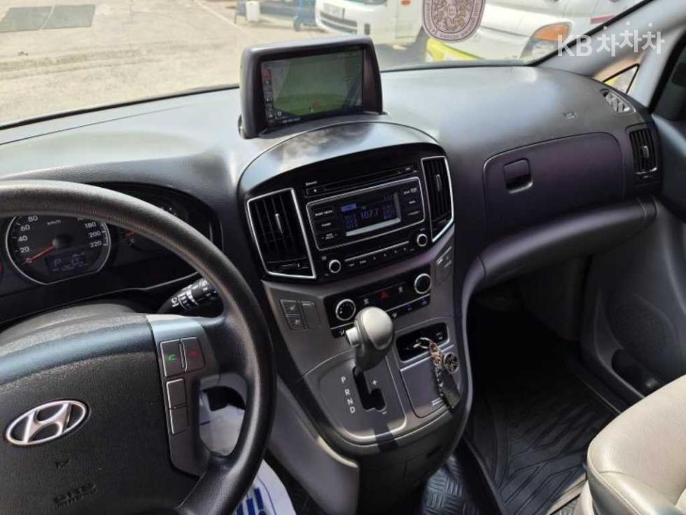Hyundai Starex — miniaturë 12
