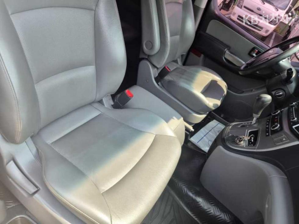 Hyundai Starex — miniaturë 13