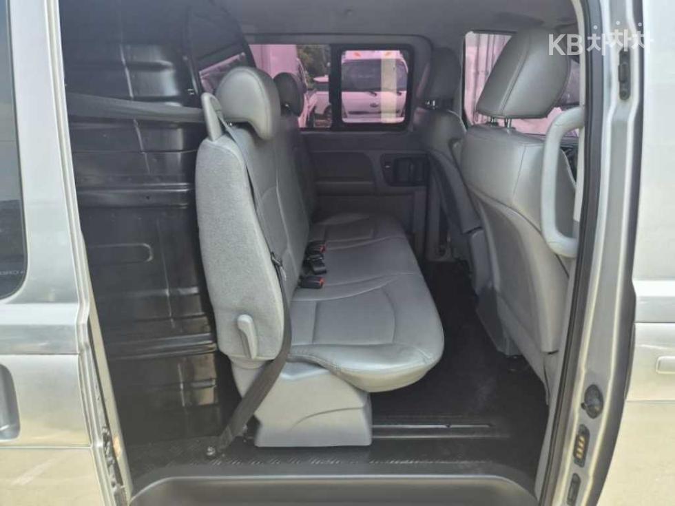 Hyundai Starex — miniaturë 16