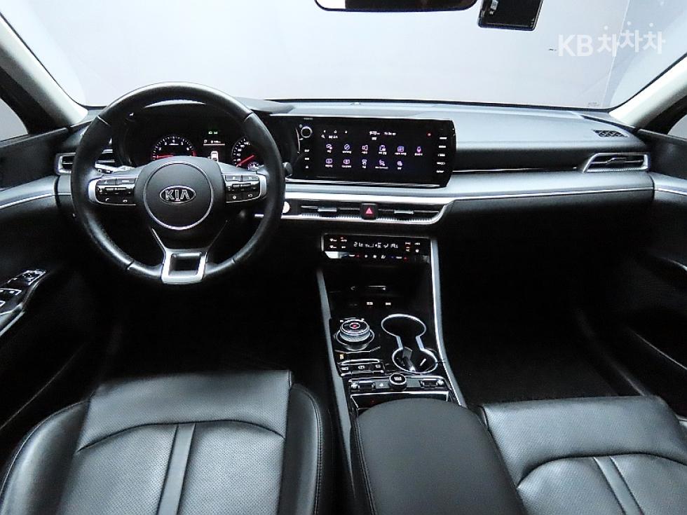 Kia K5 — miniaturë 6