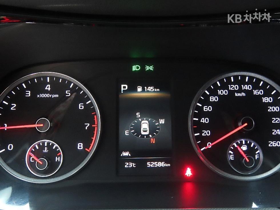 Kia K5 — miniaturë 8
