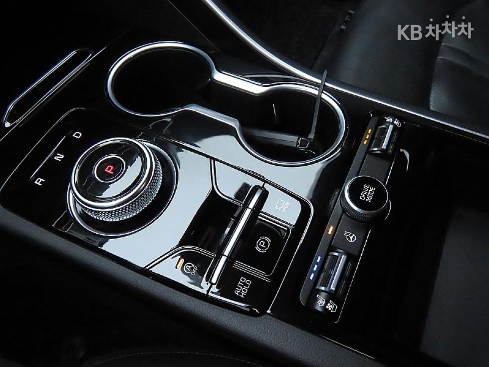 Kia K5 — miniaturë 9
