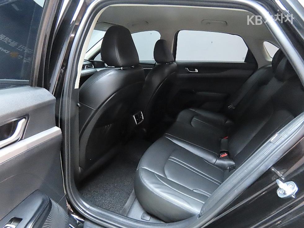 Kia K5 — miniaturë 11