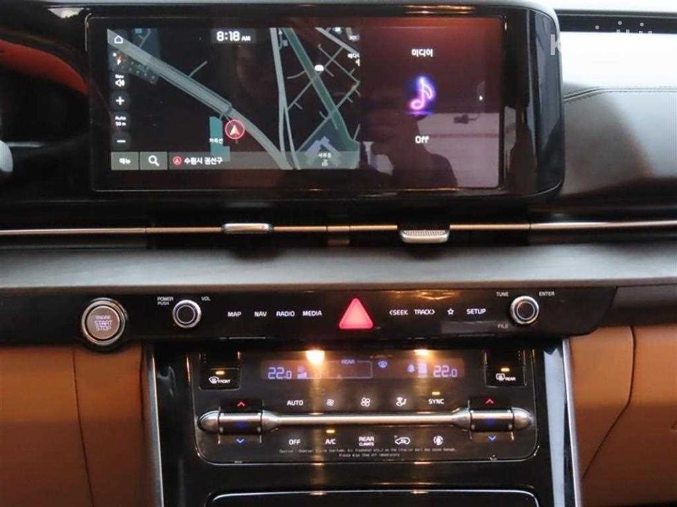 Kia Carnival — miniaturë 11
