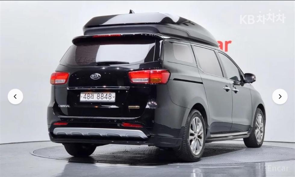 Kia Carnival — miniaturë 2