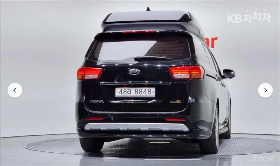 Kia Carnival — miniaturë 4