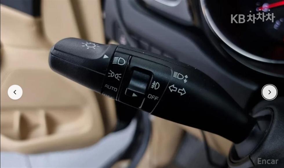 Kia Carnival — miniaturë 17