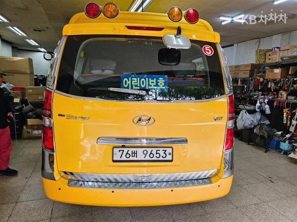 Hyundai Starex — miniaturë 4