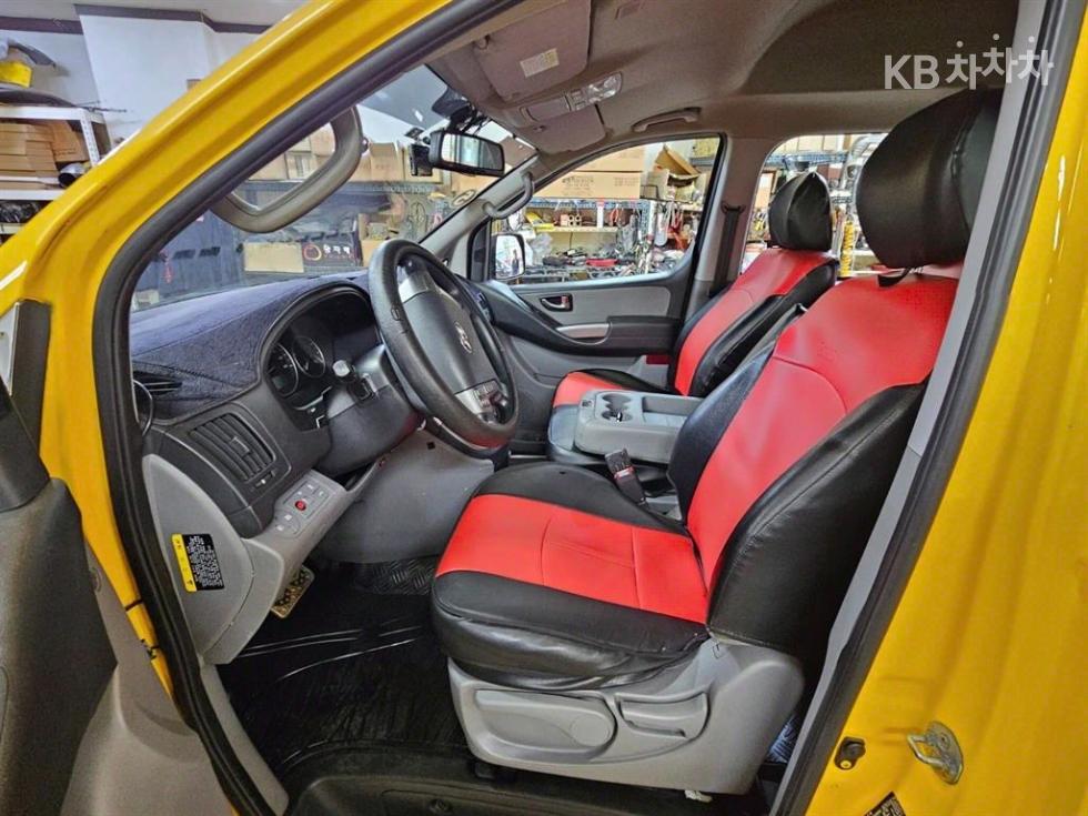 Hyundai Starex — miniaturë 7