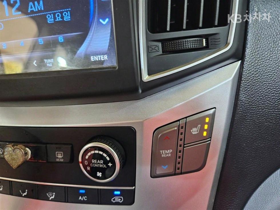 Hyundai Starex — miniaturë 10