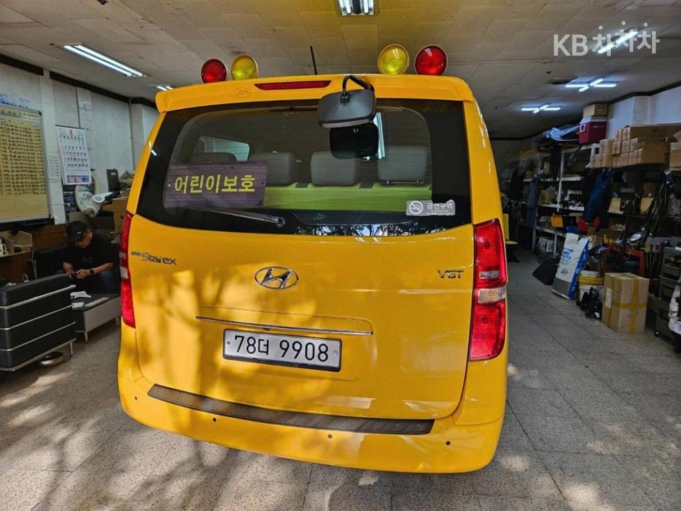 Hyundai Starex — miniaturë 4