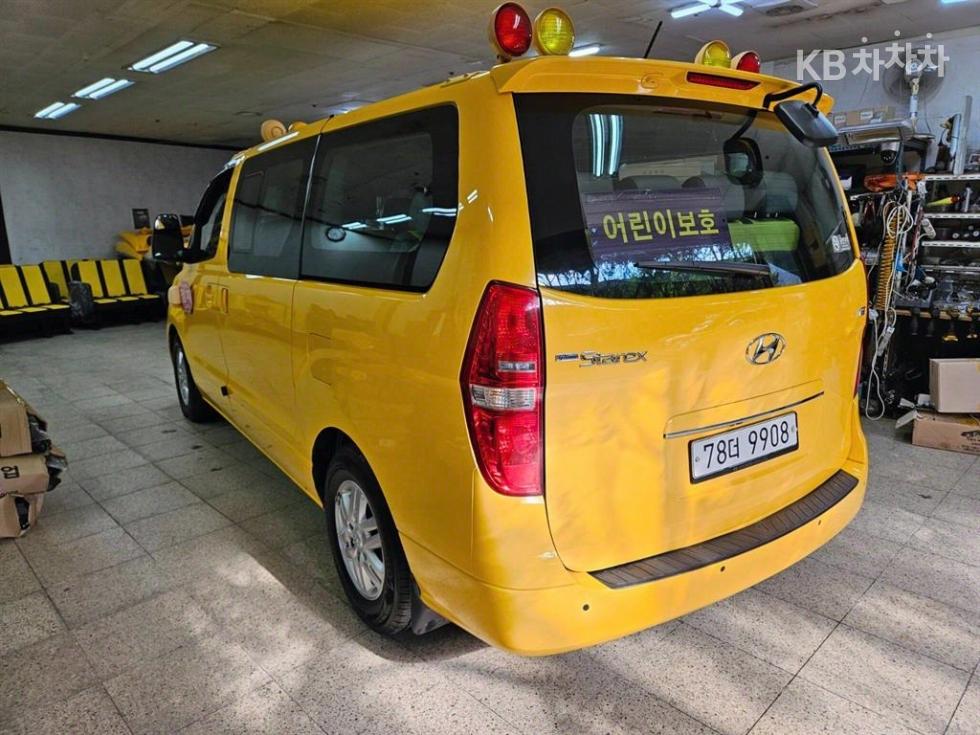 Hyundai Starex — miniaturë 5