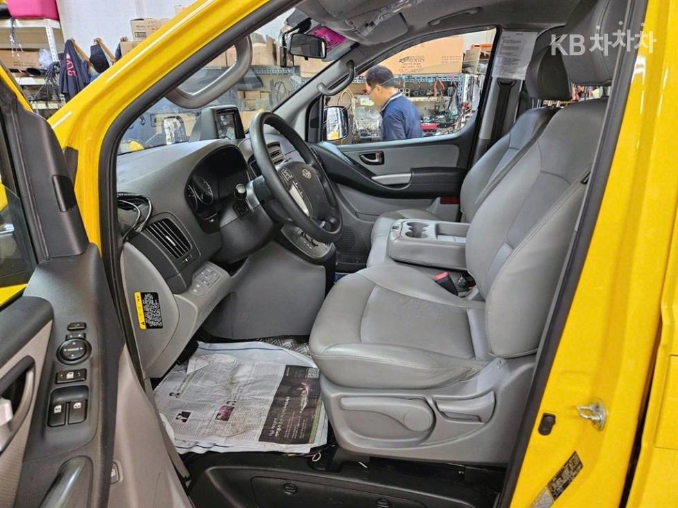 Hyundai Starex — miniaturë 10