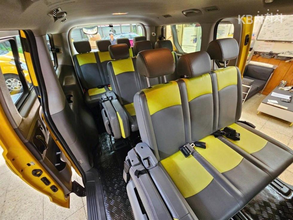 Hyundai Starex — miniaturë 16