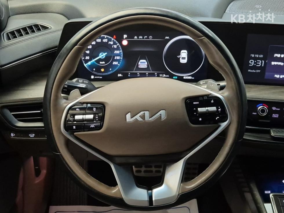 Kia K8 — miniaturë 9