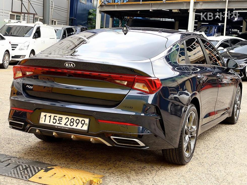 Kia K5 — miniaturë 4