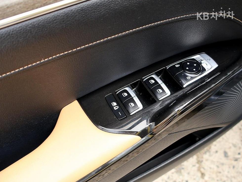 Kia K5 — miniaturë 13