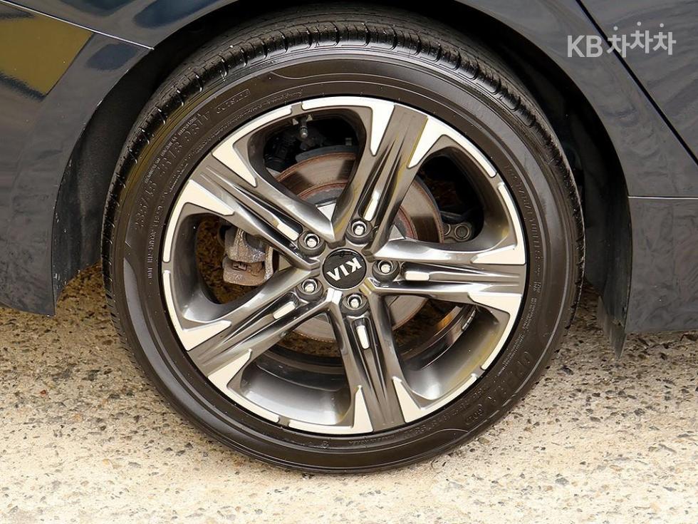 Kia K5 — miniaturë 19