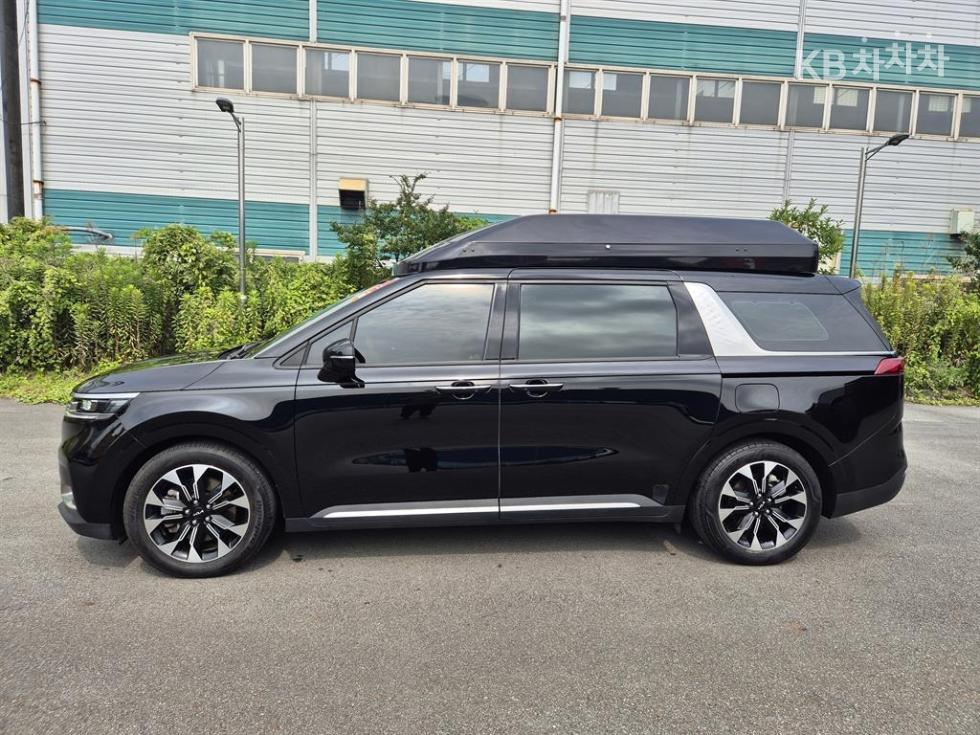 Kia Carnival — miniaturë 3