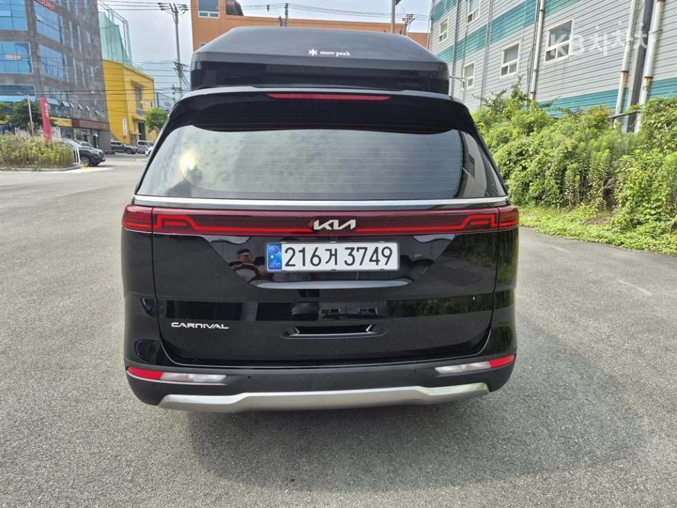 Kia Carnival — miniaturë 4