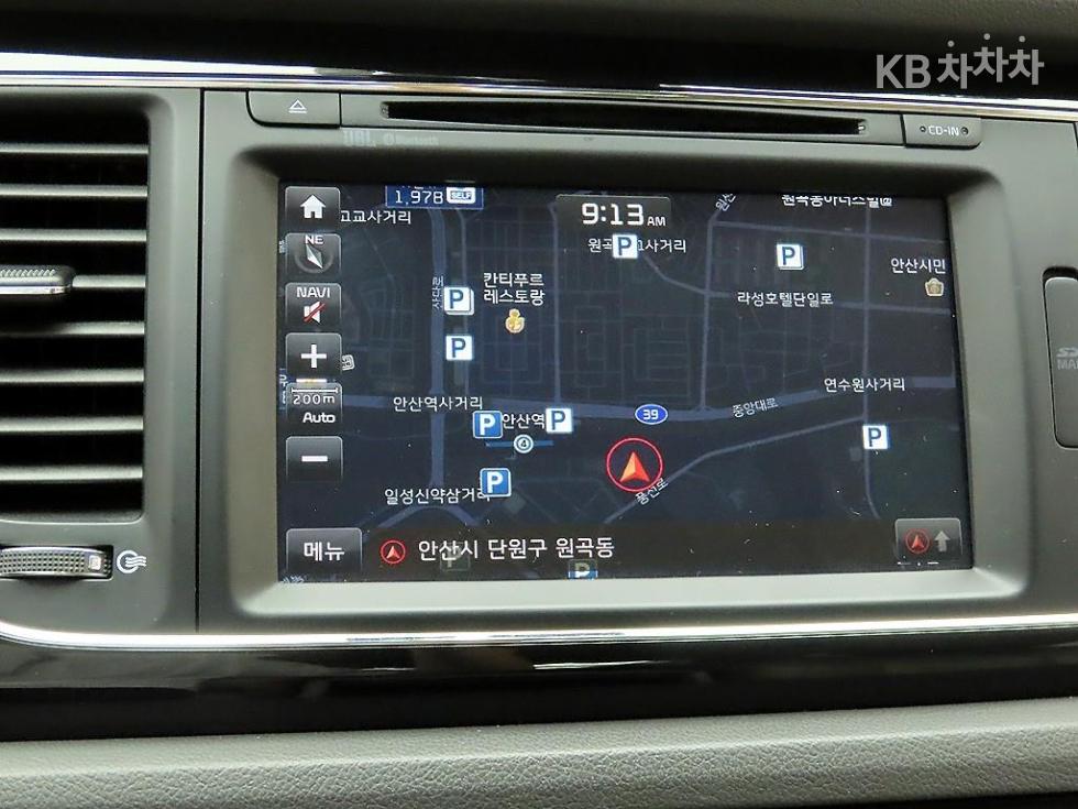 Kia Carnival — miniaturë 9