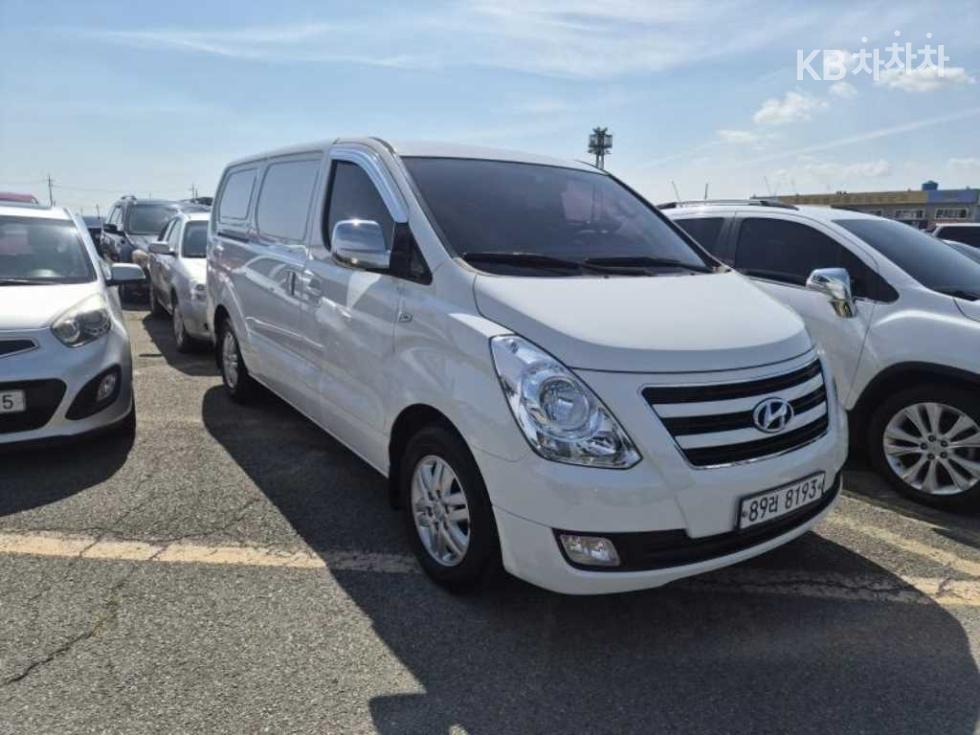 Hyundai Starex — miniaturë 2