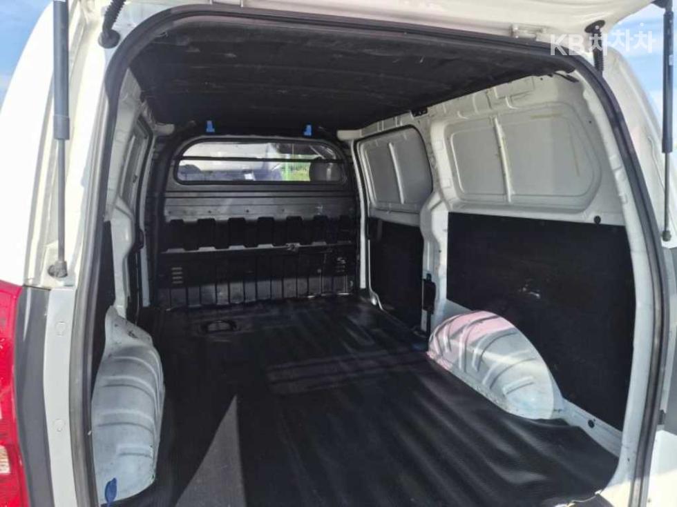 Hyundai Starex — miniaturë 5
