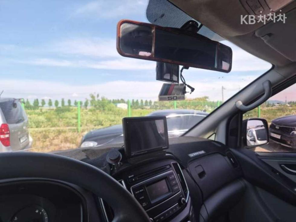 Hyundai Starex — miniaturë 7