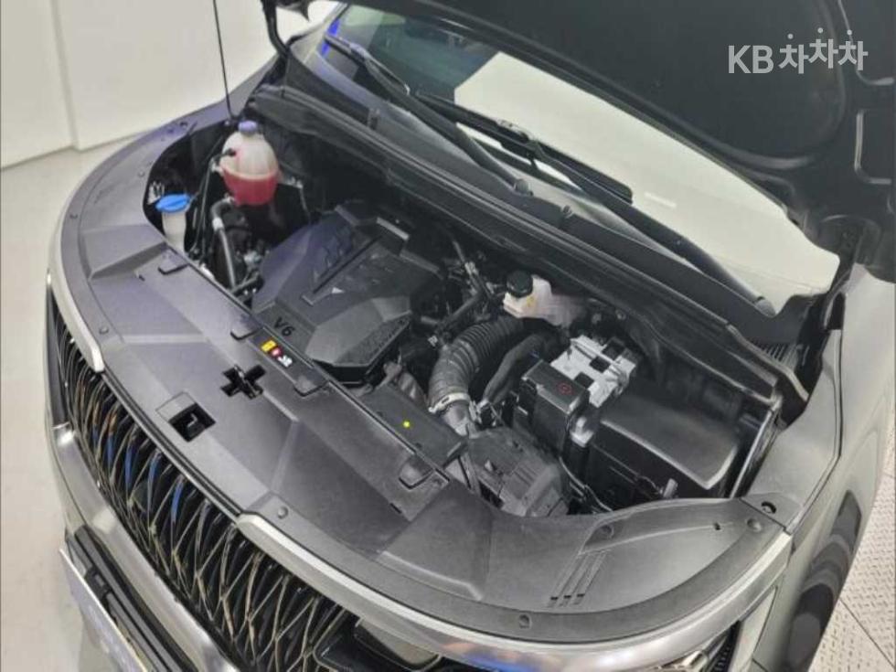 Kia Carnival — miniaturë 5