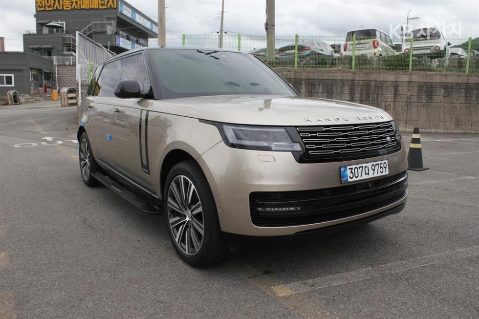Land Rover Range Rover — miniaturë 2