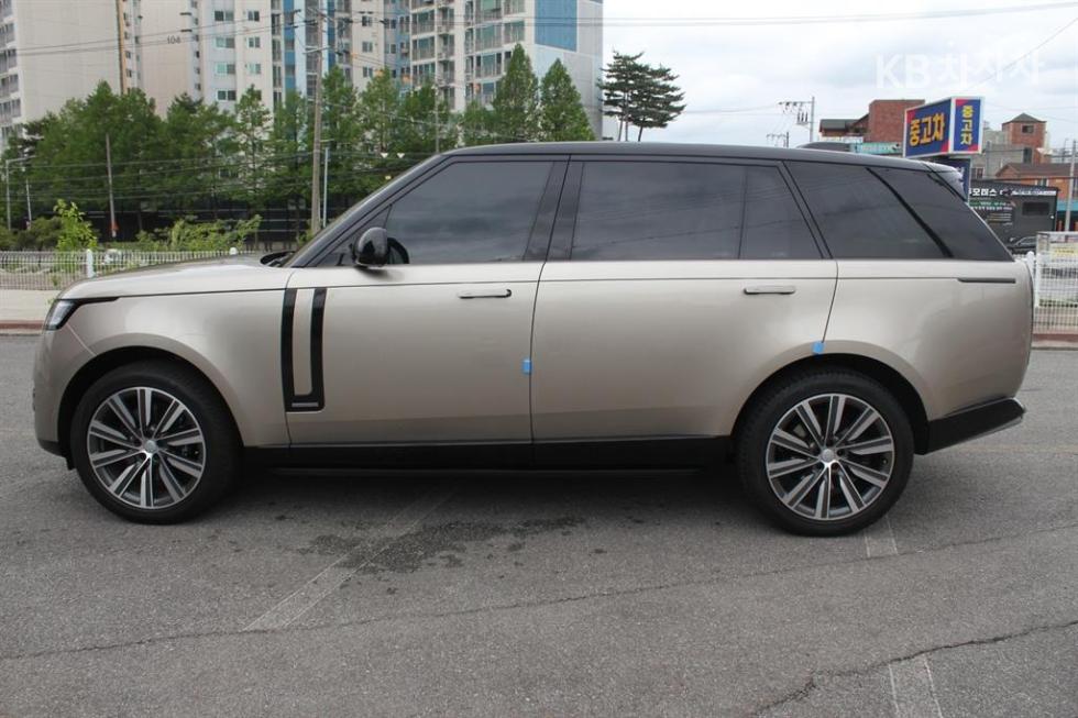 Land Rover Range Rover — miniaturë 5
