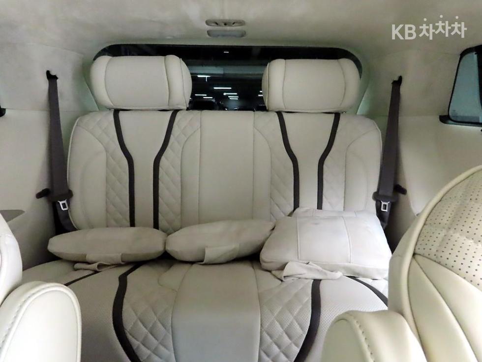 Kia Carnival — miniaturë 13