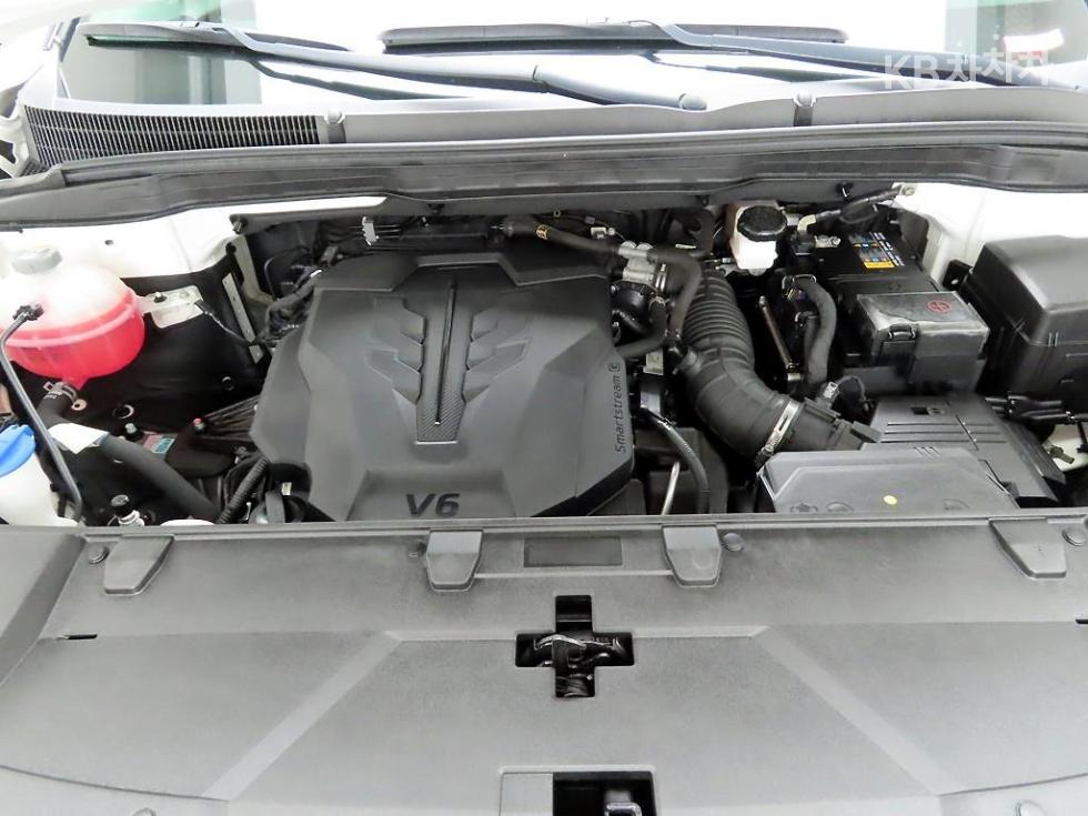Kia Carnival — miniaturë 20