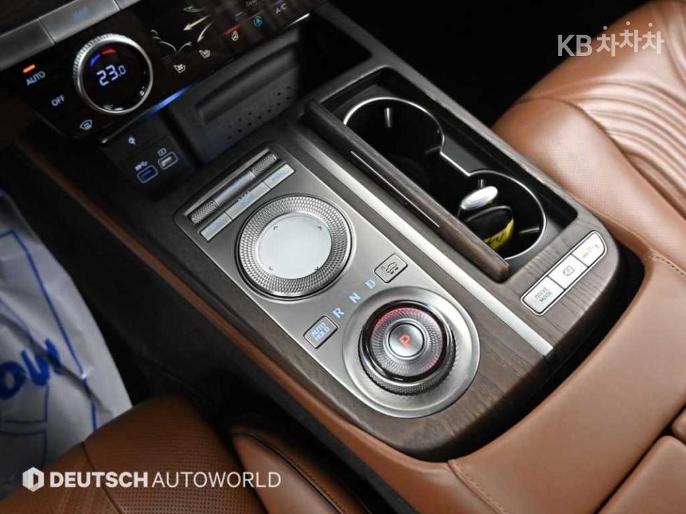 Genesis G80 — miniaturë 9