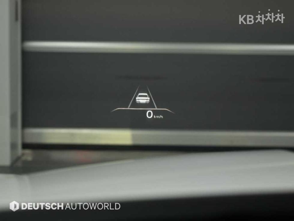 Genesis G80 — miniaturë 17