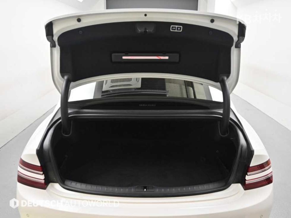 Genesis G80 — miniaturë 19
