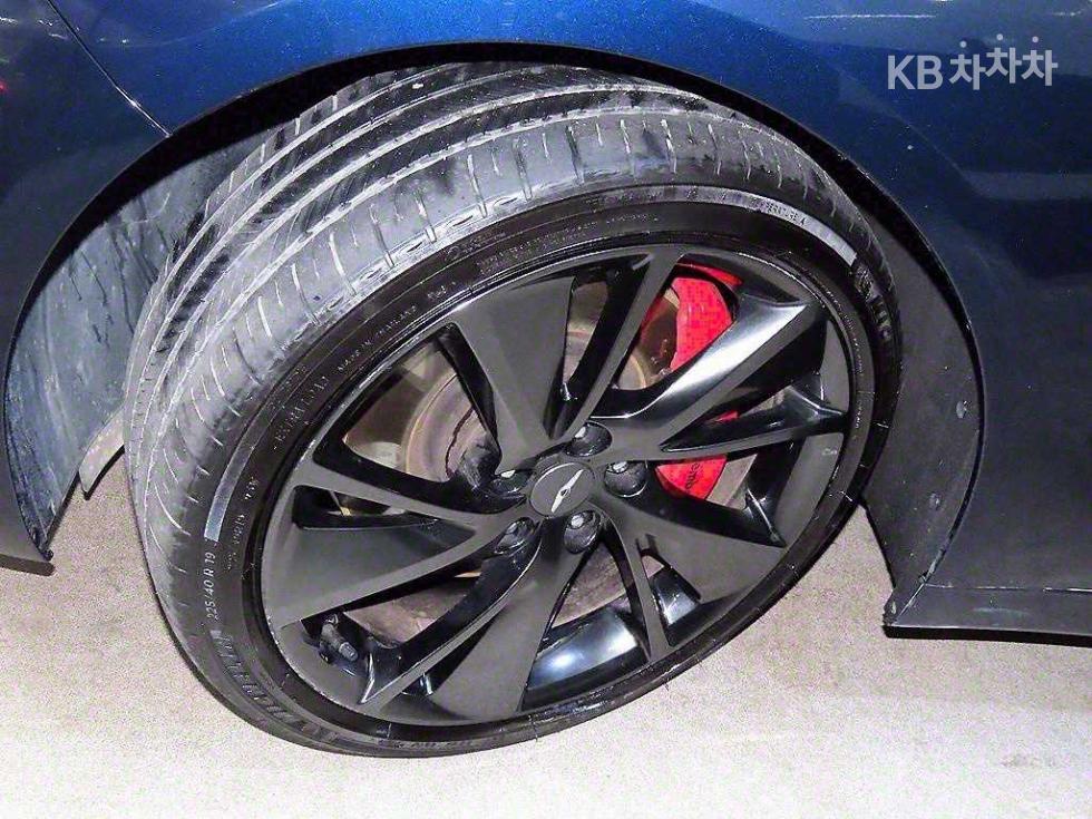 Genesis G70 — miniaturë 20