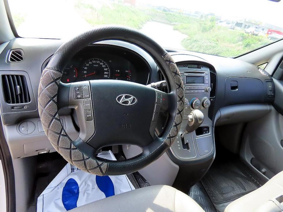 Hyundai Starex — miniaturë 8