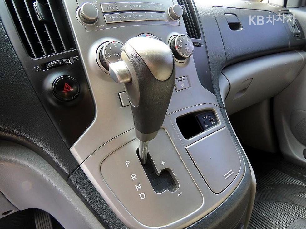 Hyundai Starex — miniaturë 10