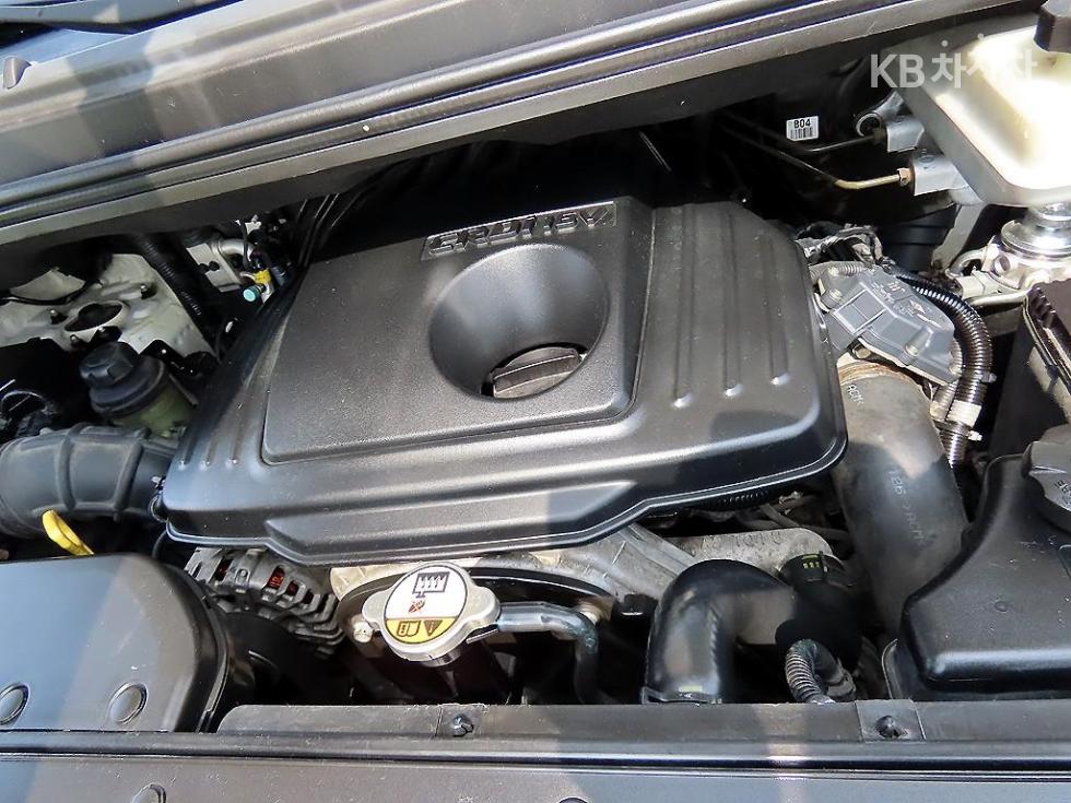 Hyundai Starex — miniaturë 18