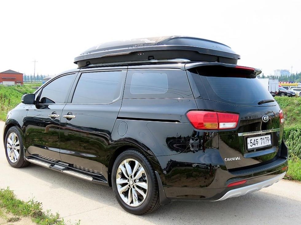 Kia Carnival — miniaturë 3