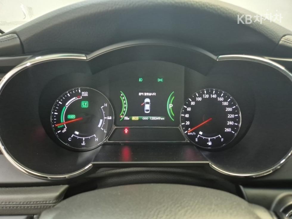 Kia K5 — miniaturë 6
