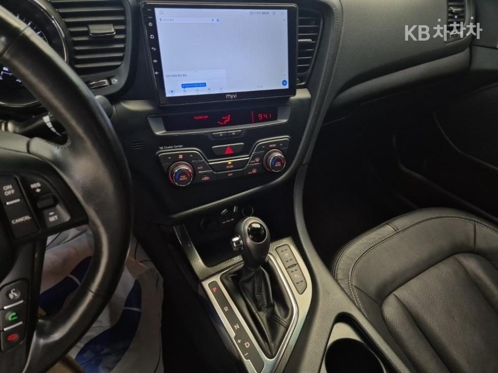 Kia K5 — miniaturë 10