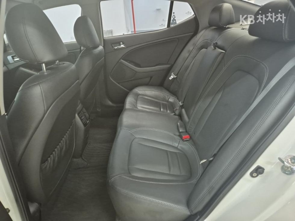 Kia K5 — miniaturë 12