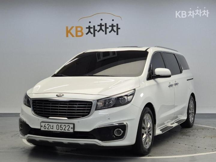 Kia Carnival 9인승 2.2 디젤 — foto 1