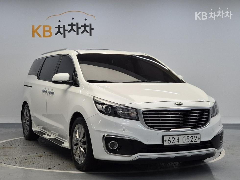 Kia Carnival — miniaturë 4
