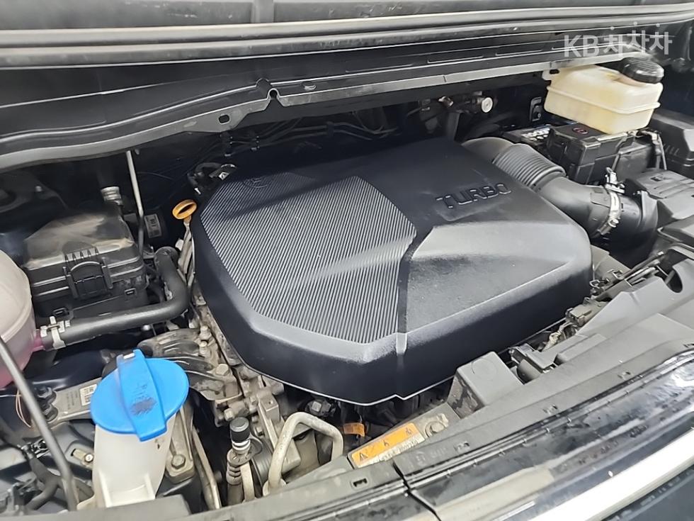 Hyundai Staria — miniaturë 5