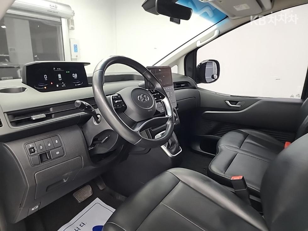 Hyundai Staria — miniaturë 7